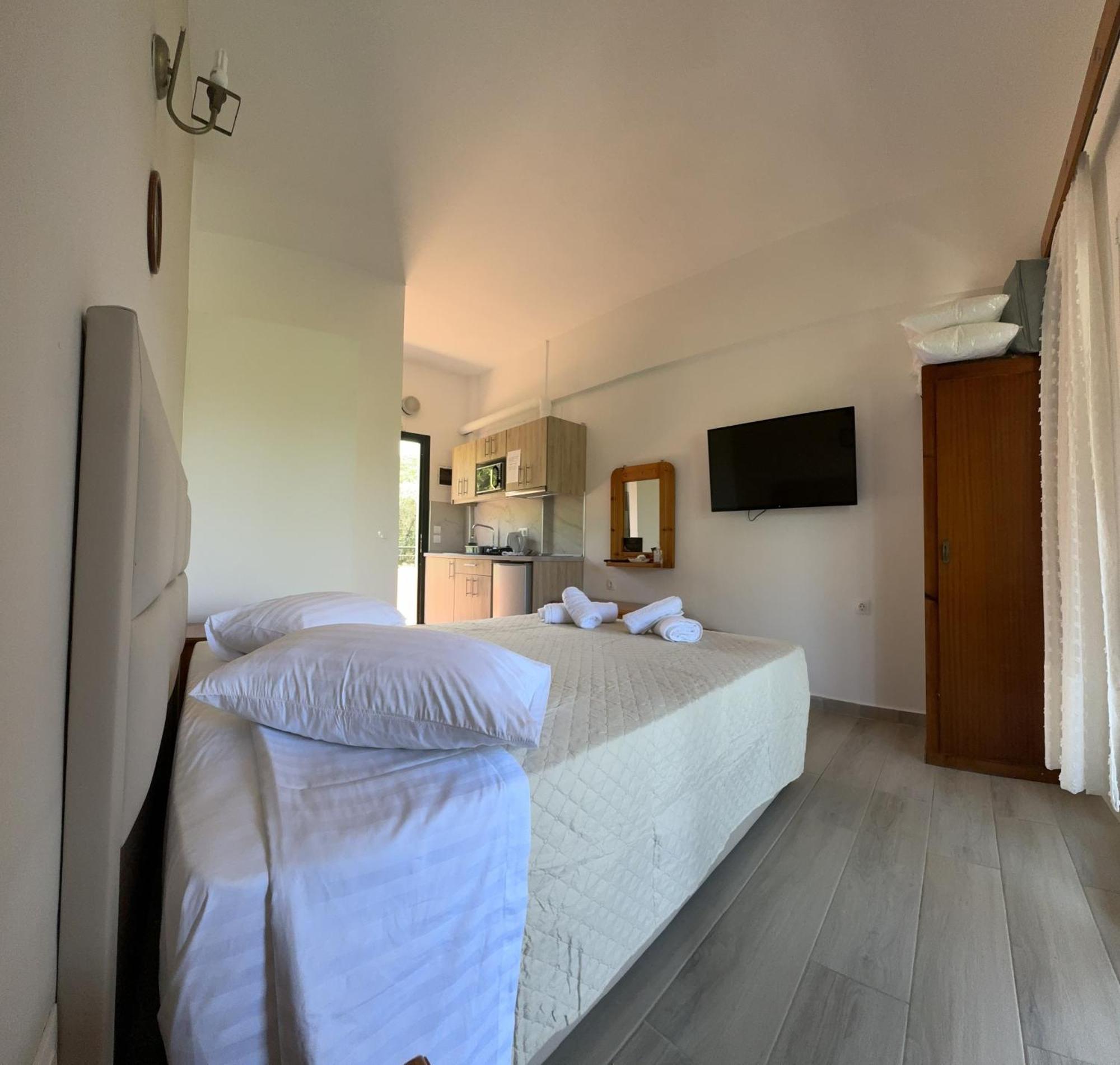 Athina Studios Paleokastritsa Exteriör bild