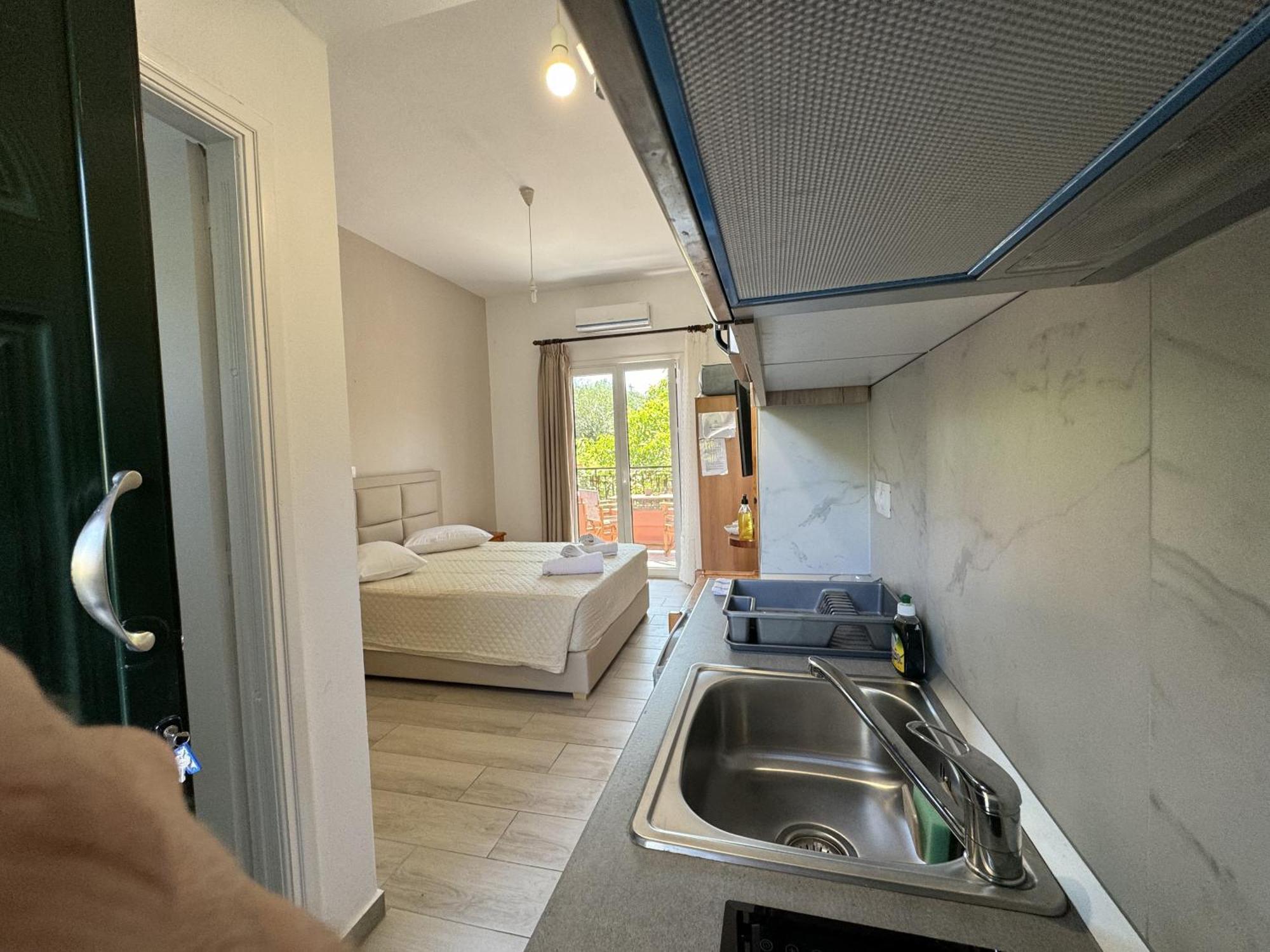 Athina Studios Paleokastritsa Exteriör bild
